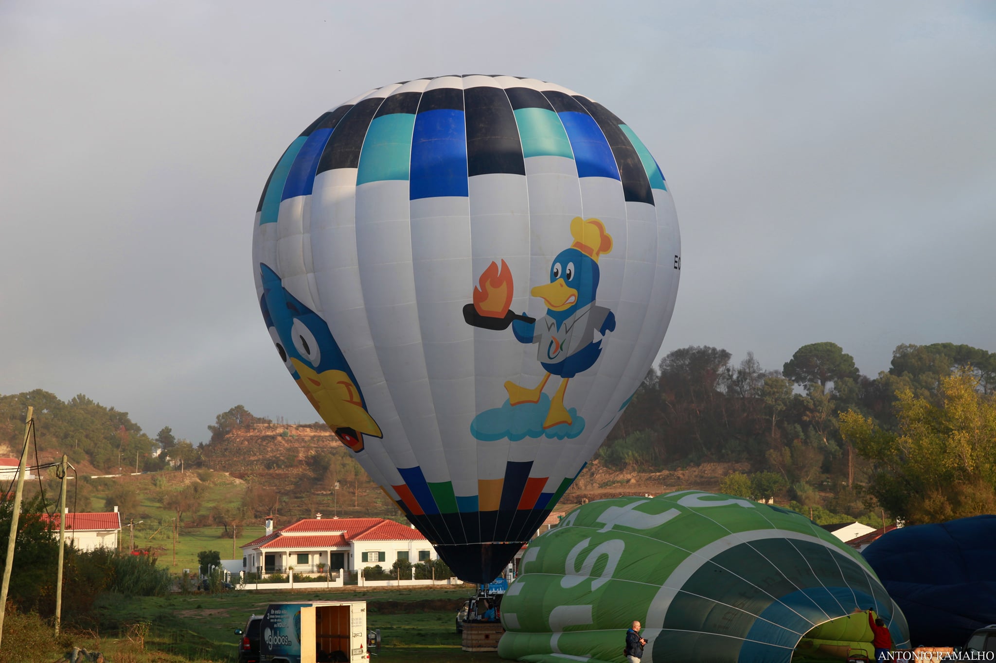 Publicidad desde un globo cautivo Publicidad desde un globo cautivo